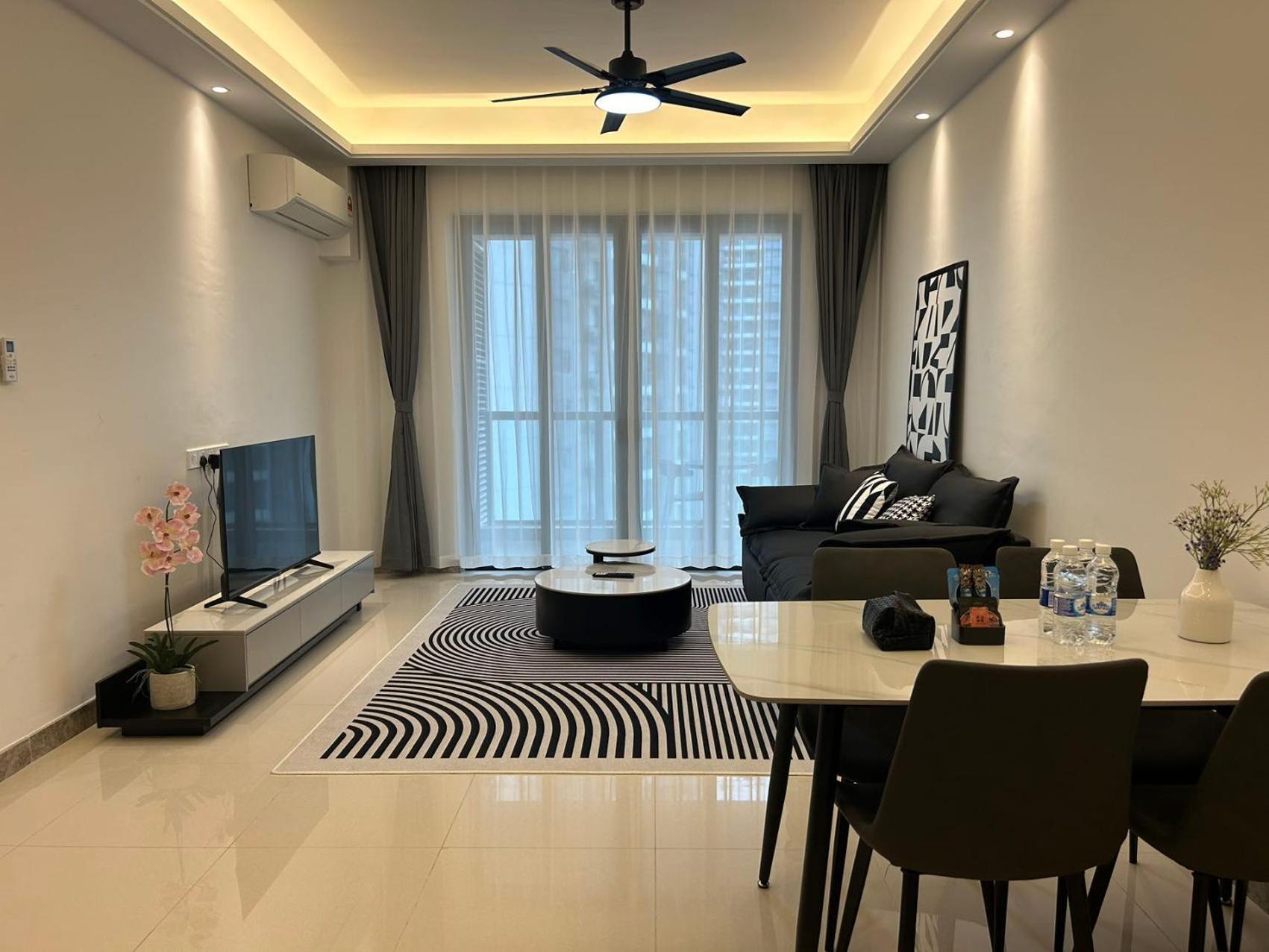 R&f Princess Cove Cozy&boutique By Wan Li Management Apartment *
