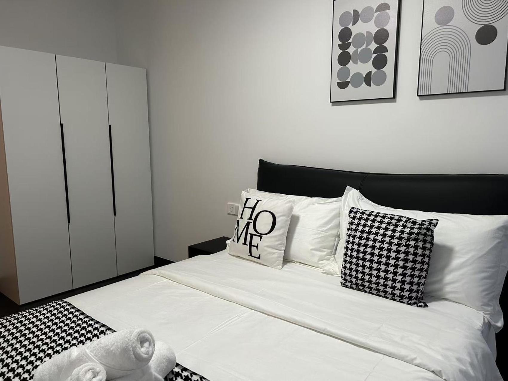 R&f Princess Cove Cozy&boutique By Wan Li Management Apartment